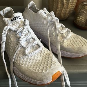 NoBull White knit runners